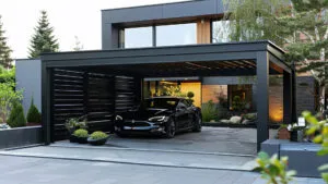 Découvrez les atouts du carport adossé