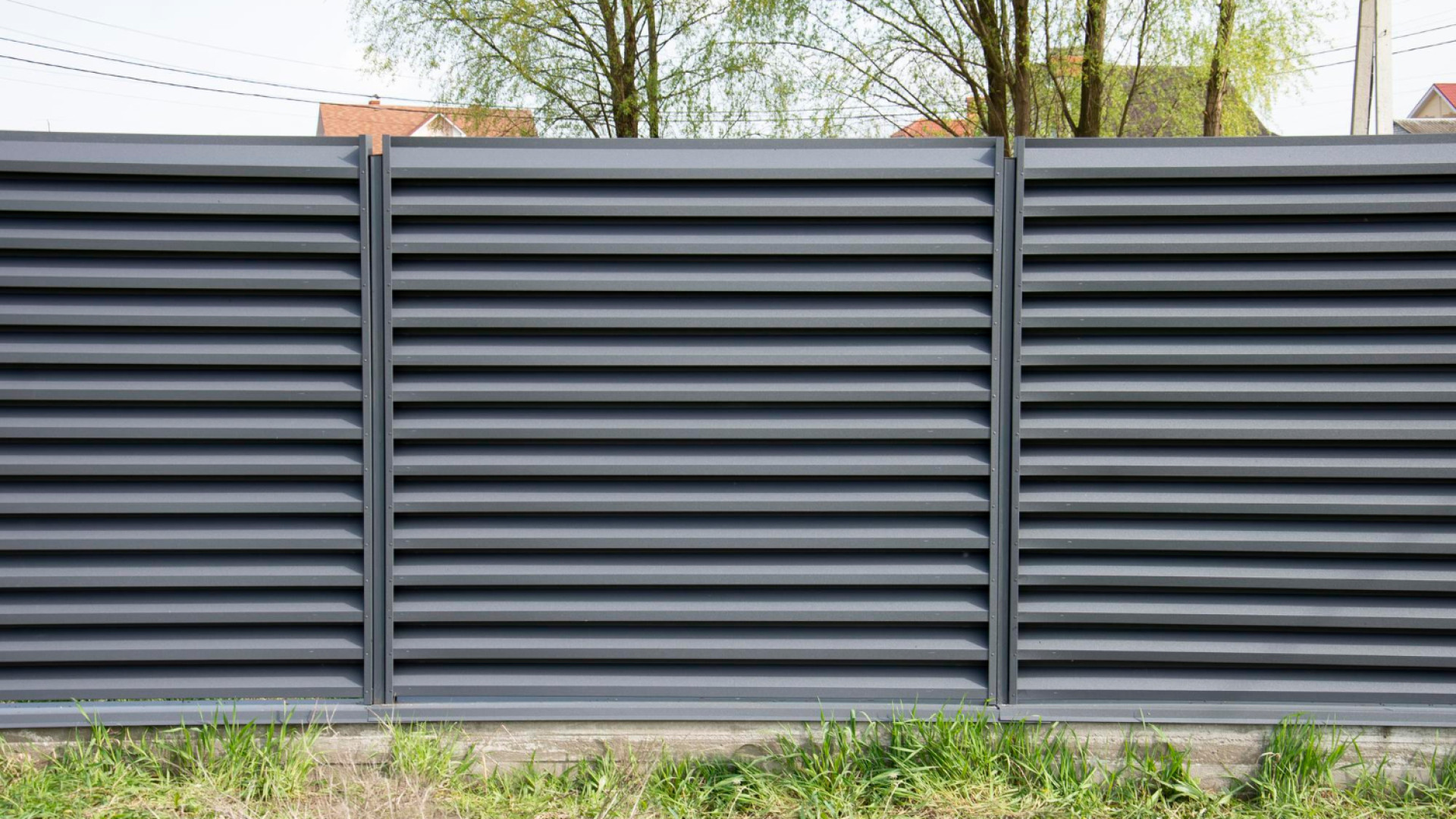 Sécurisez votre espace avec une clôture en aluminium esthétique et moderne