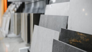 Carrelage grand format : la touche contemporaine qui sublime vos sols et murs